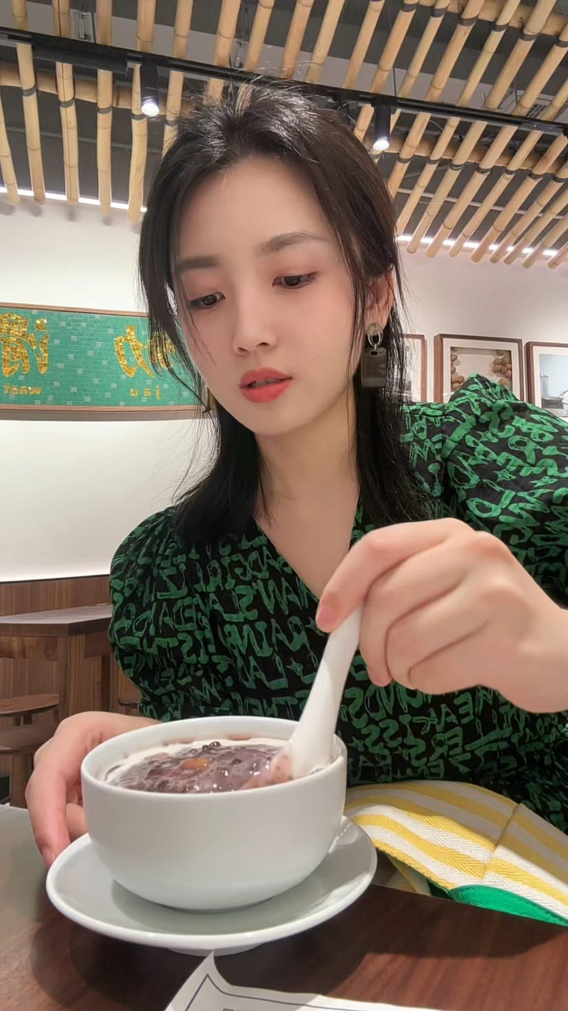 One day Tour In Hong Kong Watch A Concert At Night Tengyunfei9572 On one-day-tour-in-hong-kong-watch-a-concert-at-night-tengyunfei9572-on